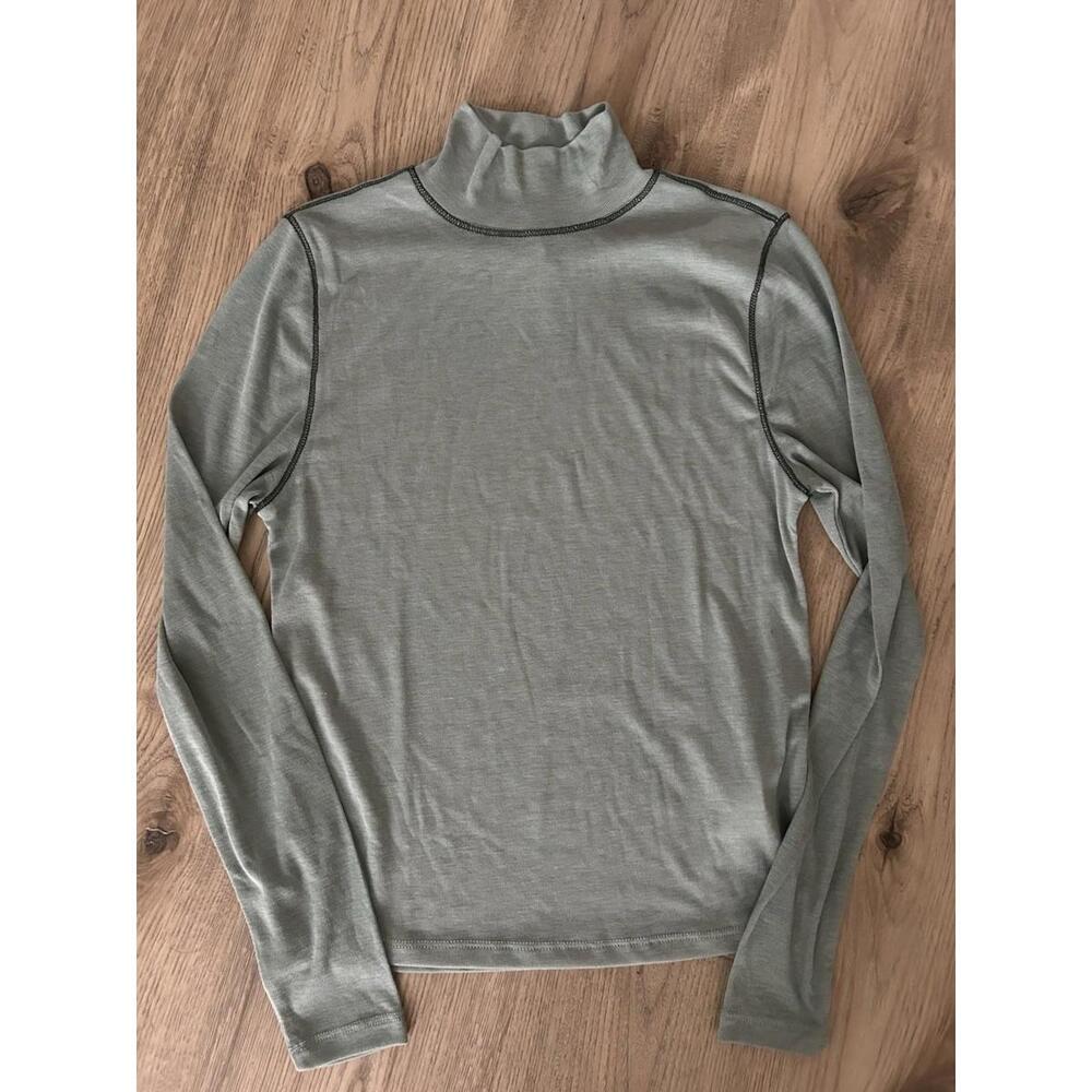 Madewell Gray Long Sleeve Turtleneck Top